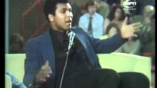 Muhammad Ali Giving an Amazing Dawah