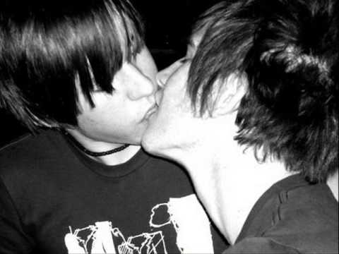 emo boys kissing girls. emo boys kissing emo girls.