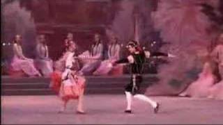 マリインスキー バレエ「チョコレート − スペインの踊り」の画像