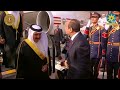 الرئيس عبدالفتاح  السيسي يستقبل ملك البحرين بمطار القاهرة