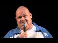 Stand up koomikko Miika Pettersson keikalla osa 1/3.