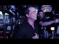 Quincy - 'Hier In De Kroeg' officiële videoclip
