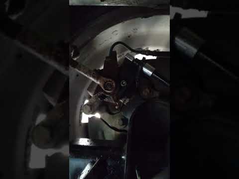 Лапка Ручника Renault Megane II (Видео 1)