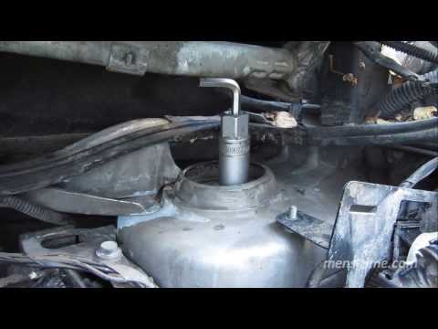 Ч.3 Замена опорного подшипника и опоры стойки VW Sharan (левая стойка, снятие) Ч.3 Замена опорного подшипника и опоры стойки VW Sharan (левая стойка, снятие)