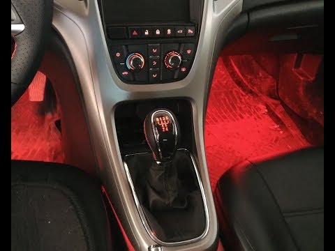 Как снять ручку кпп инсигния Retrait du garde-boue arrière Opel Insignia