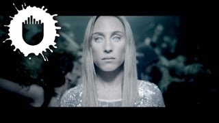 Medina feat. Svenstrup & Vendelboe - Junkie (Official Video)