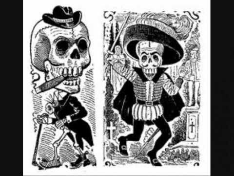 Viendo el video "Calaveras Mexicanas En Imagenes" MP3 Gratis