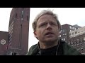 Harald Eia spøker med demonatrantene