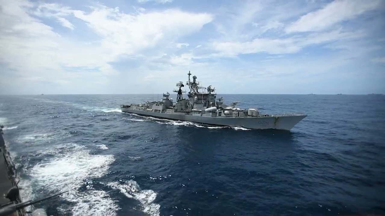 US Navy and Indian Navy Destroyers • Passing Maneuvers • Indian Ocean