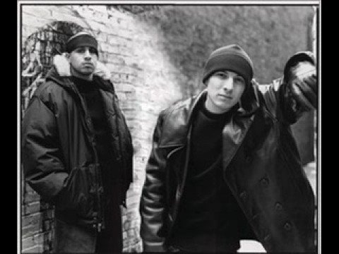 DIABLO LETRA TRES CORONAS diablo letra tres coronas: