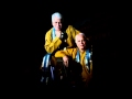 Pt. Rajan & Pt. Sajan Misra - Guru Nanak Dev Bhajan