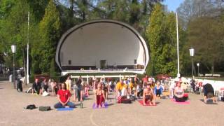 Yoga Revolution 2013 im Kurpark Bad Meinberg