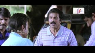 SVSC Unseen Comedy Clipping- Venkatesh, Friends, Bramhaji  at Railway Station