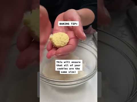 How to use an ice cream scoop to portion your cookie dough!