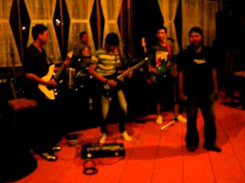 MusikaDisco.CoM » Benteng Raksasa Cover Video Online Gratis-480 &