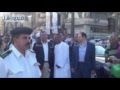 بالفيديو : محافظ الأقصر يؤدي صلاة العيد ويمشي مترجلا في الشوارع ليهنئ المواطنين‎