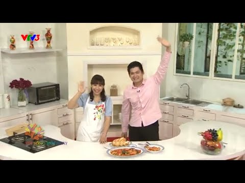 Gà nấu gấc