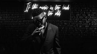 Tinie Tempah - Look At Me (feat. Giggs) Tinie Tempah - Look At Me (feat. Giggs)