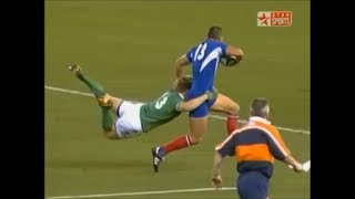 Brian O'Driscoll great try saving tackle on Tony Marsh