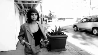 Selena Gomez - Searching