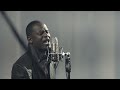 Mais Fácil - Sorriso Maroto (part. Brian McKnight) - Clipe Oficial