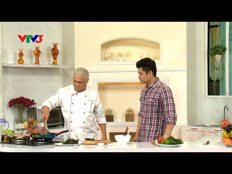 Thịt bò rang gừng và nước dưa leo cần tây