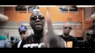 Six Coups MC - Kickeur A Gage (ft. Larme Authentik & Kazodah) Six Coups MC - Kickeur A Gage (ft. Larme Authentik & Kazodah)