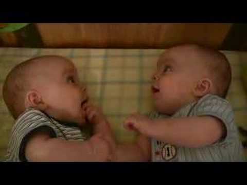 Funny Baby Videos – Twin Baby Boys Laugh at Each Other