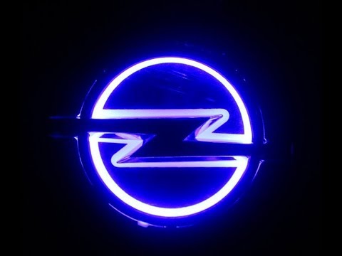 Где в Opel Зафира находится предохранитель освещения салона