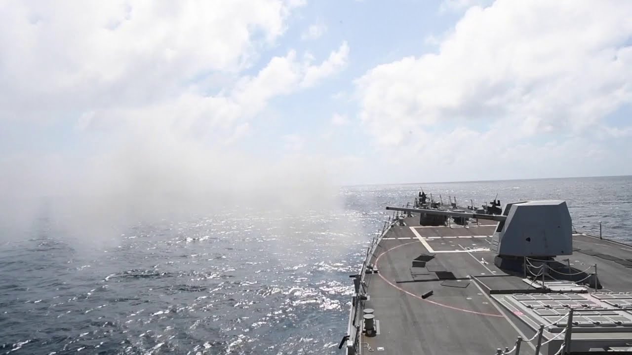Guided-Missile Destroyer USS Sterett • Mark 45 5-inch Gun Live Fire • Indian Ocean • Dec 30 2020