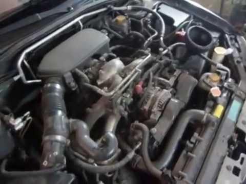 Subaru Impreza changement d'huile moteur et transmission automatique.