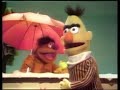 ERNIE& BERT ( ERNIE GEHT BADEN)