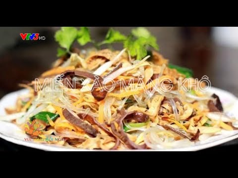 Gỏi gà măng khô