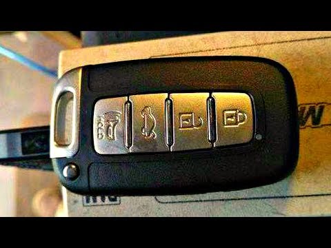 How to replace the battery in the Hyundai Santa Fe car key.