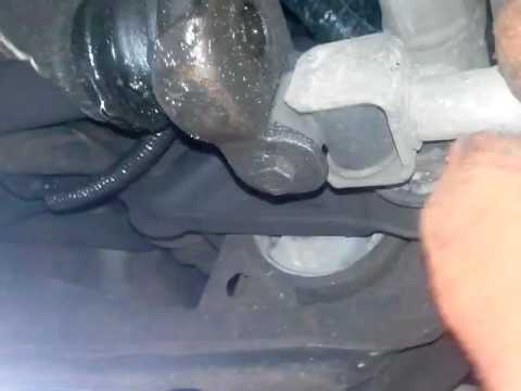 Emplacement du joint d'huile de transmission dans Nissan Maxima