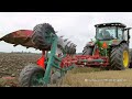 John Deere 7260R + 7 furrow LO 100 on-land ploughing / ploegen - Thes Agro