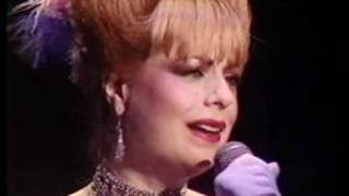 Mari Wilson Beehive