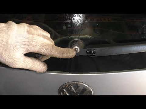 VW Polo 2001-2009 Как снять задний дворник - Removing the rear wiper