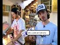 Chivitz mostra como é feito o sticker - adesivo