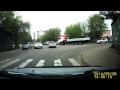 Момент аварии и какое там движение машин