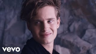 Madeon - Pay No Mind ft. Passion Pit