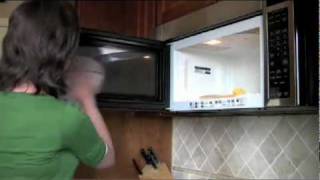 How to Clean A Microwave — Clean Microwave With Lemon