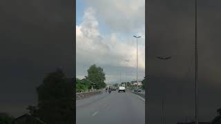 Beautiful Recitation of Surah Nasr while driving in Borneo 