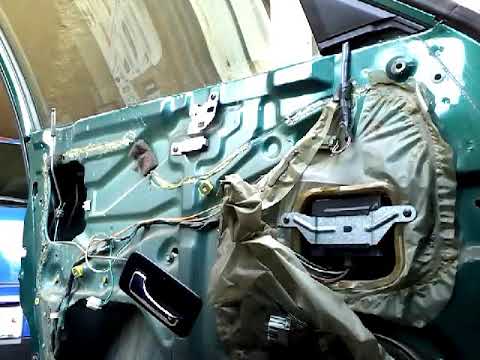 ¿Dónde está el manga en motor de arranque en Suzuki Jimny?