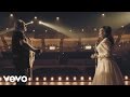 Loretta Lynn - Lay Me Down Duet with Willie Nelson