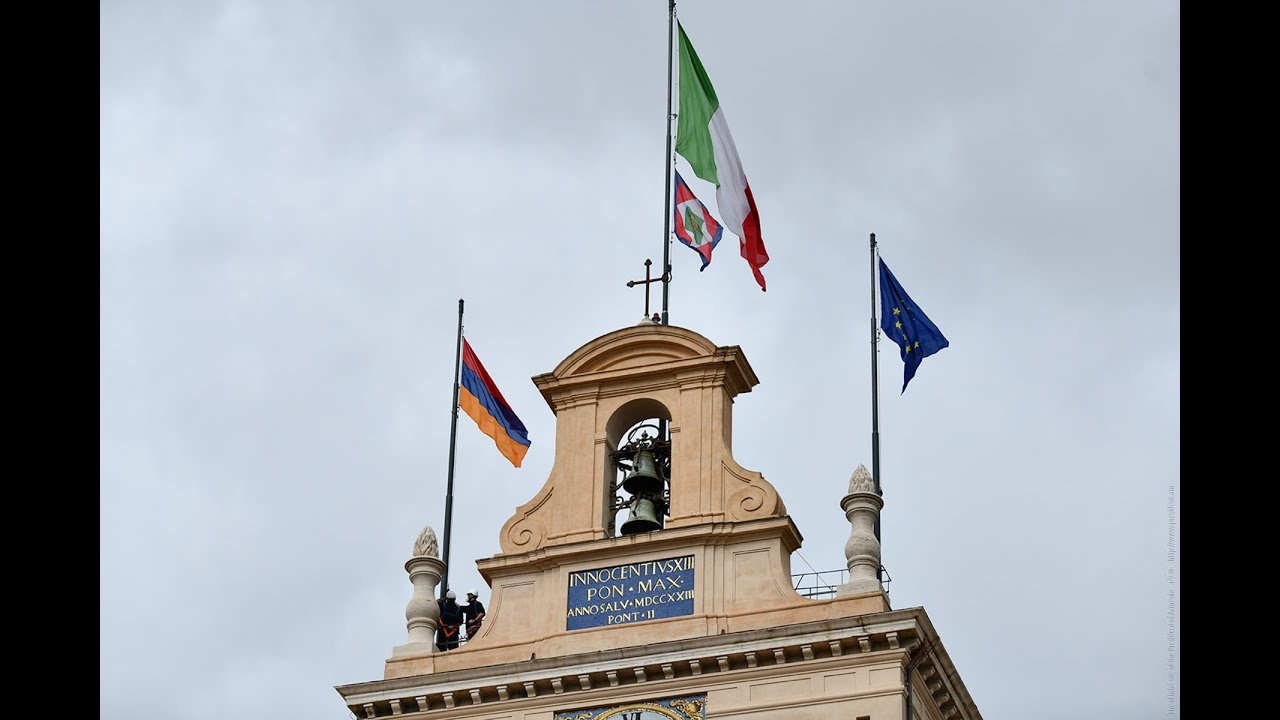 Քուիրինալե պալատի վրա բարձրացվել է Հայաստանի Հանրապետության պետական դրոշը. տեղի է ունեցել Հայաստանի նախագահ Արմեն Սարգսյանի դիմավորման պաշտոնական արարողությունը