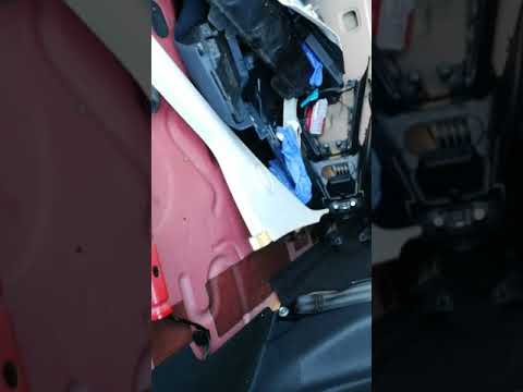 Removing seat belt ford ka mk2