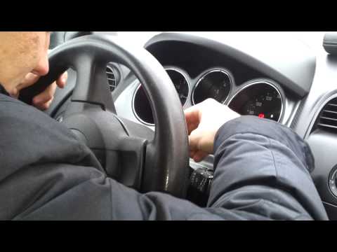Как снять руль и подушку безопасности Seat toledo 2008 год