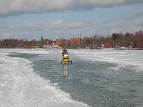 polaris water skipping