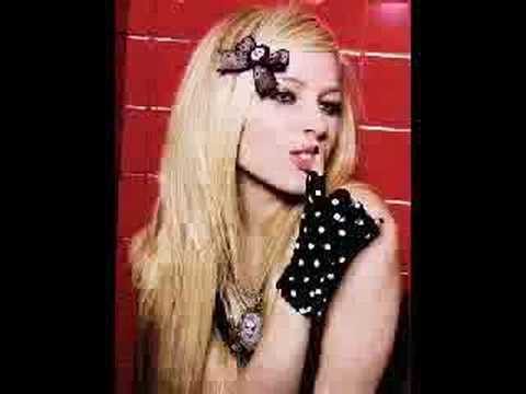 avril lavigne kiss me. Avril Lavigne - Kiss Me